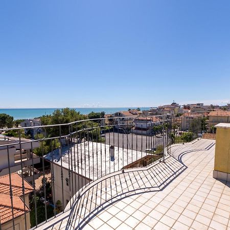 Tortoreto Residence Palazzo Sayonara מראה חיצוני תמונה