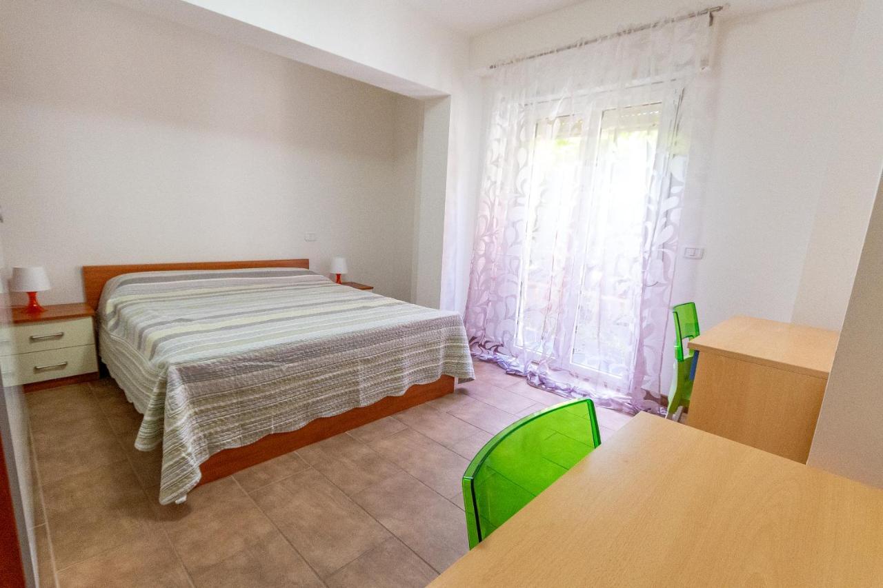 Tortoreto Residence Palazzo Sayonara מראה חיצוני תמונה