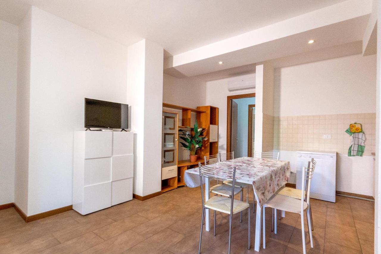 Tortoreto Residence Palazzo Sayonara מראה חיצוני תמונה