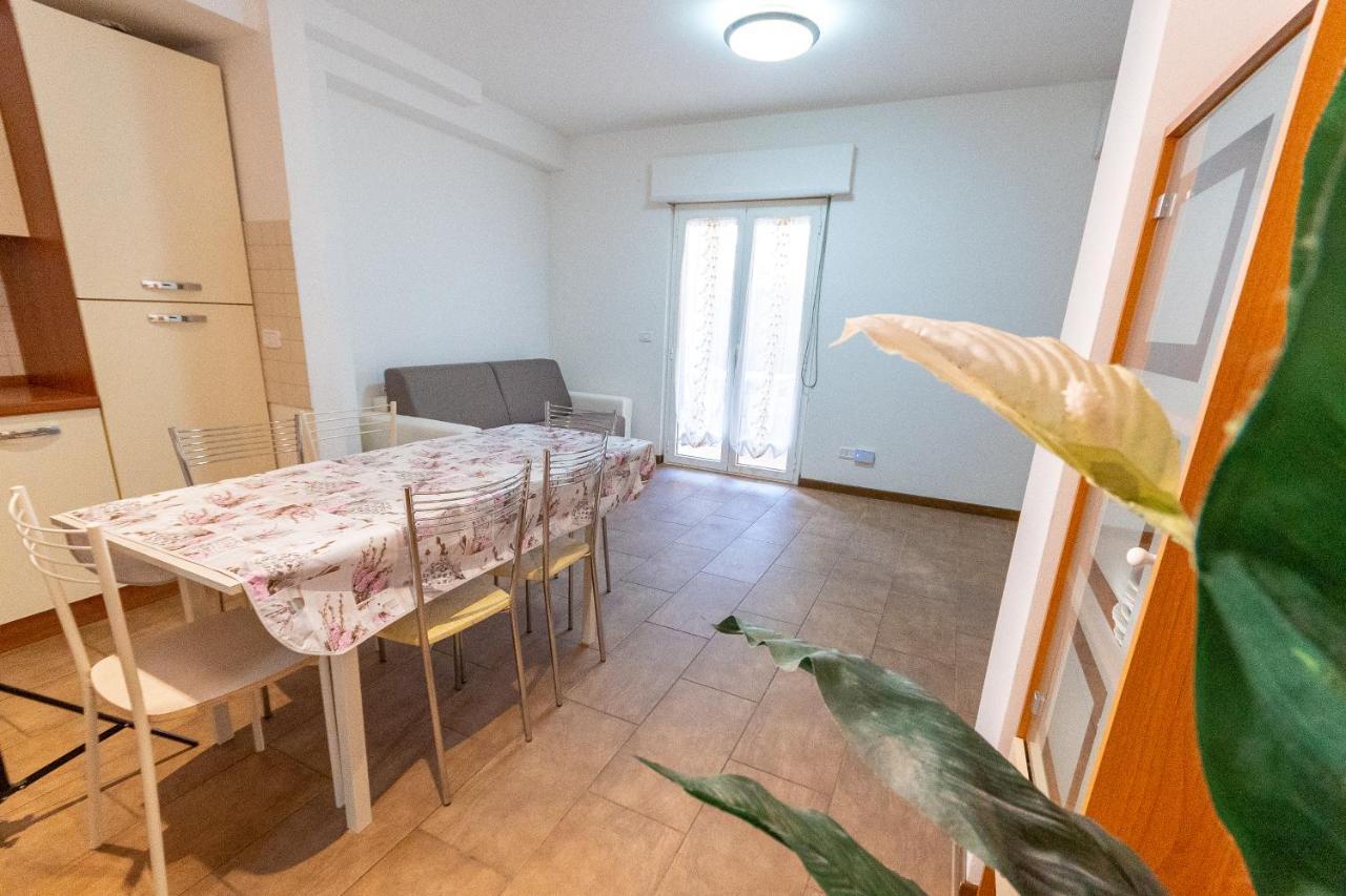 Tortoreto Residence Palazzo Sayonara מראה חיצוני תמונה