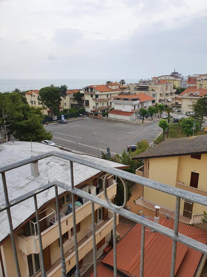 Tortoreto Residence Palazzo Sayonara מראה חיצוני תמונה