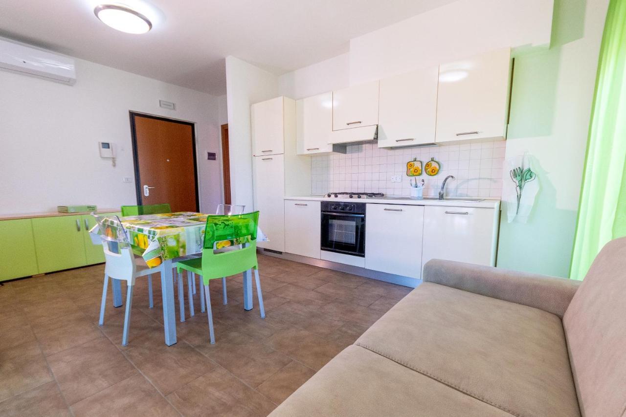 Tortoreto Residence Palazzo Sayonara מראה חיצוני תמונה