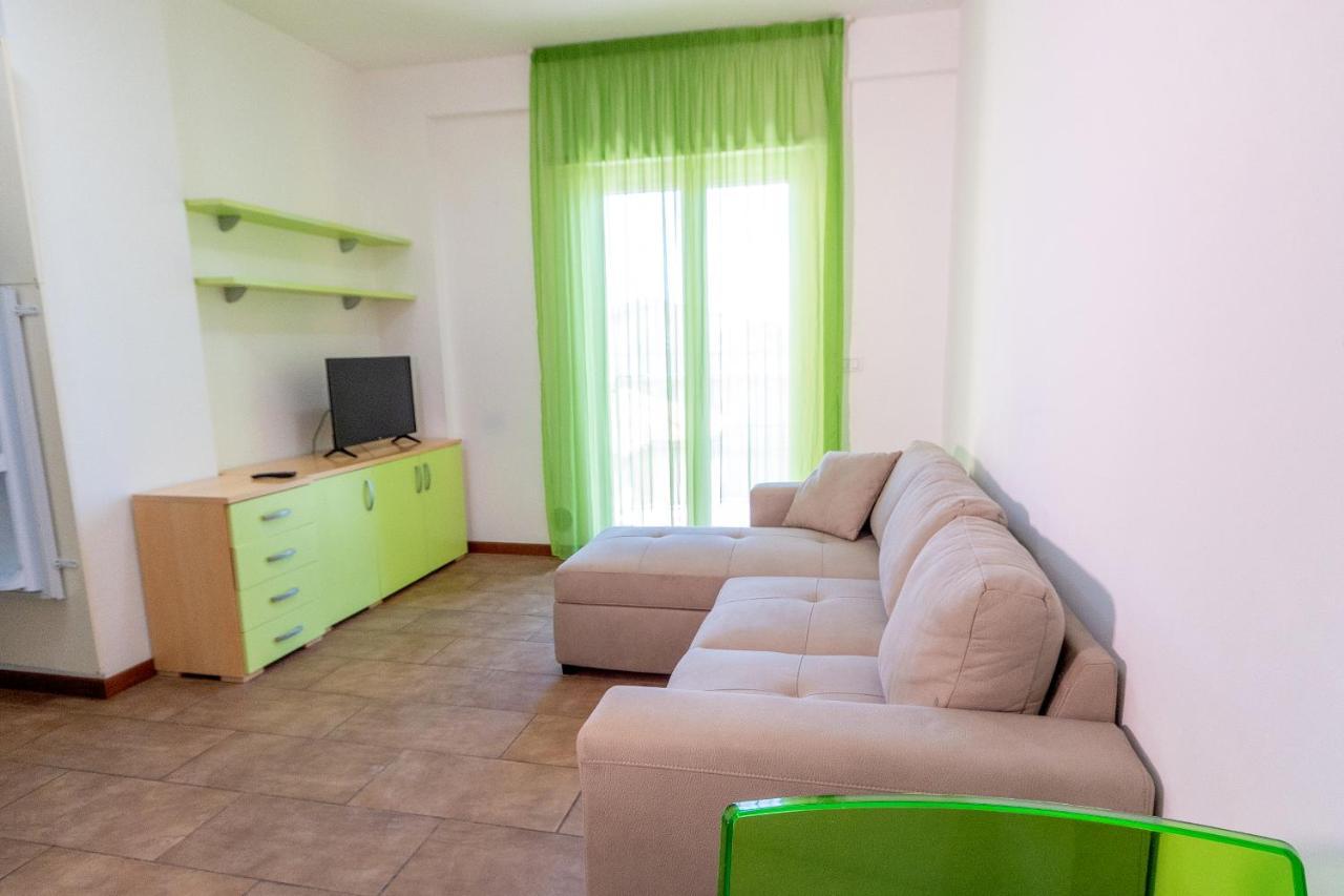 Tortoreto Residence Palazzo Sayonara מראה חיצוני תמונה